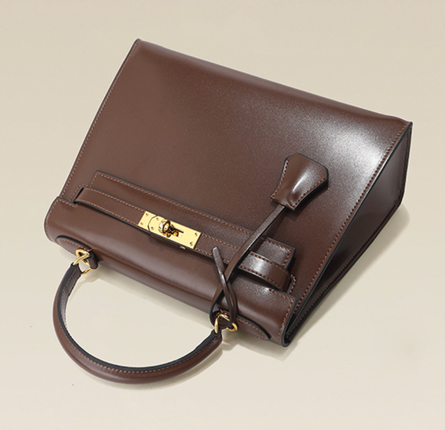 Grace Box – Strukturierte Tasche aus glattem echtem Leder ( 28 CM )