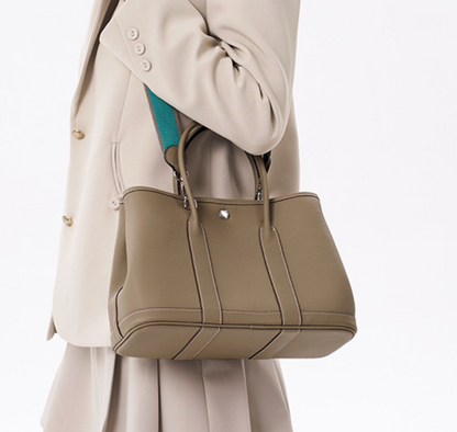 Brigitte – Elegante Tasche aus echtem Leder im Togo-Stil