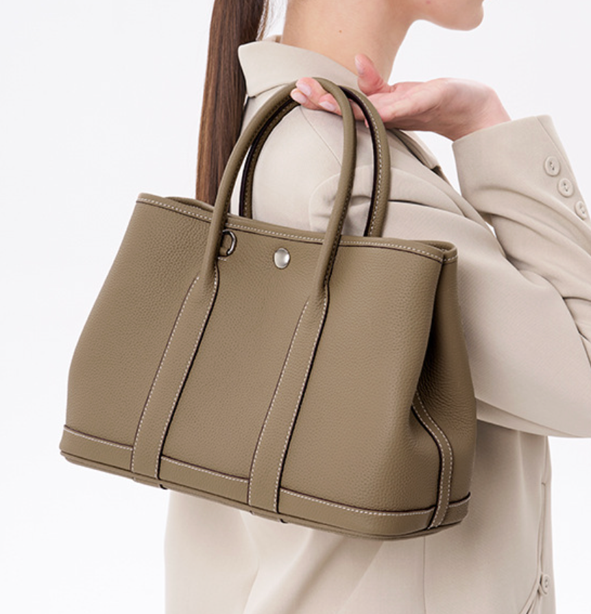 Brigitte – Elegante Tasche aus echtem Leder im Togo-Stil