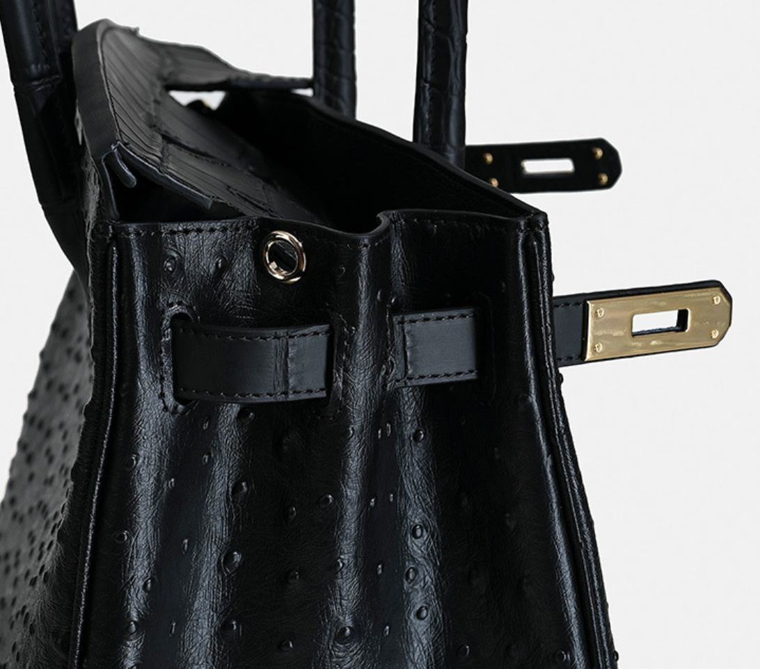 Jane Ostrich 30 – Tasche aus Leder mit Straußenprägung