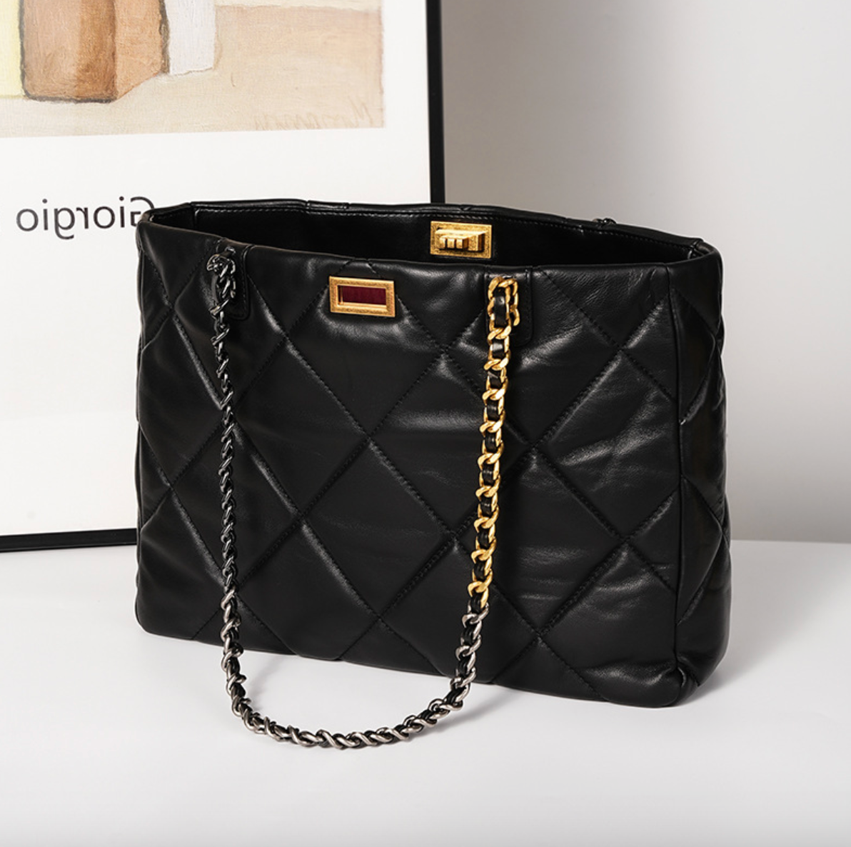 Aurora Chain Tote – Tasche aus echtem Leder