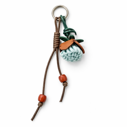 Pine Bloom – Eleganter handgefertigter Charm