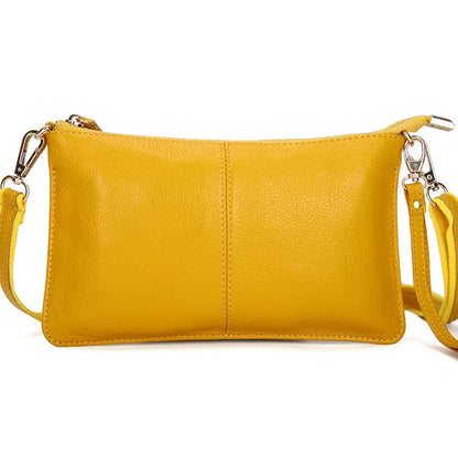 Clutch Helena – Lässige Eleganz aus echtem Leder
