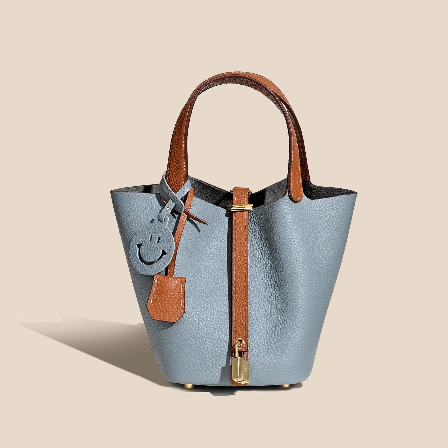 Camille Bucket – Bucket-Tasche aus vollnarbigem Rindsleder