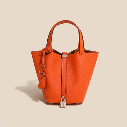 Camille Bucket – Bucket-Tasche aus vollnarbigem Rindsleder
