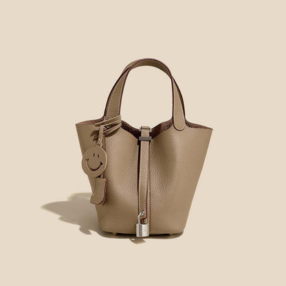 Camille Bucket – Bucket-Tasche aus vollnarbigem Rindsleder
