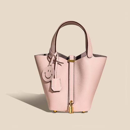 Camille Bucket – Bucket-Tasche aus vollnarbigem Rindsleder