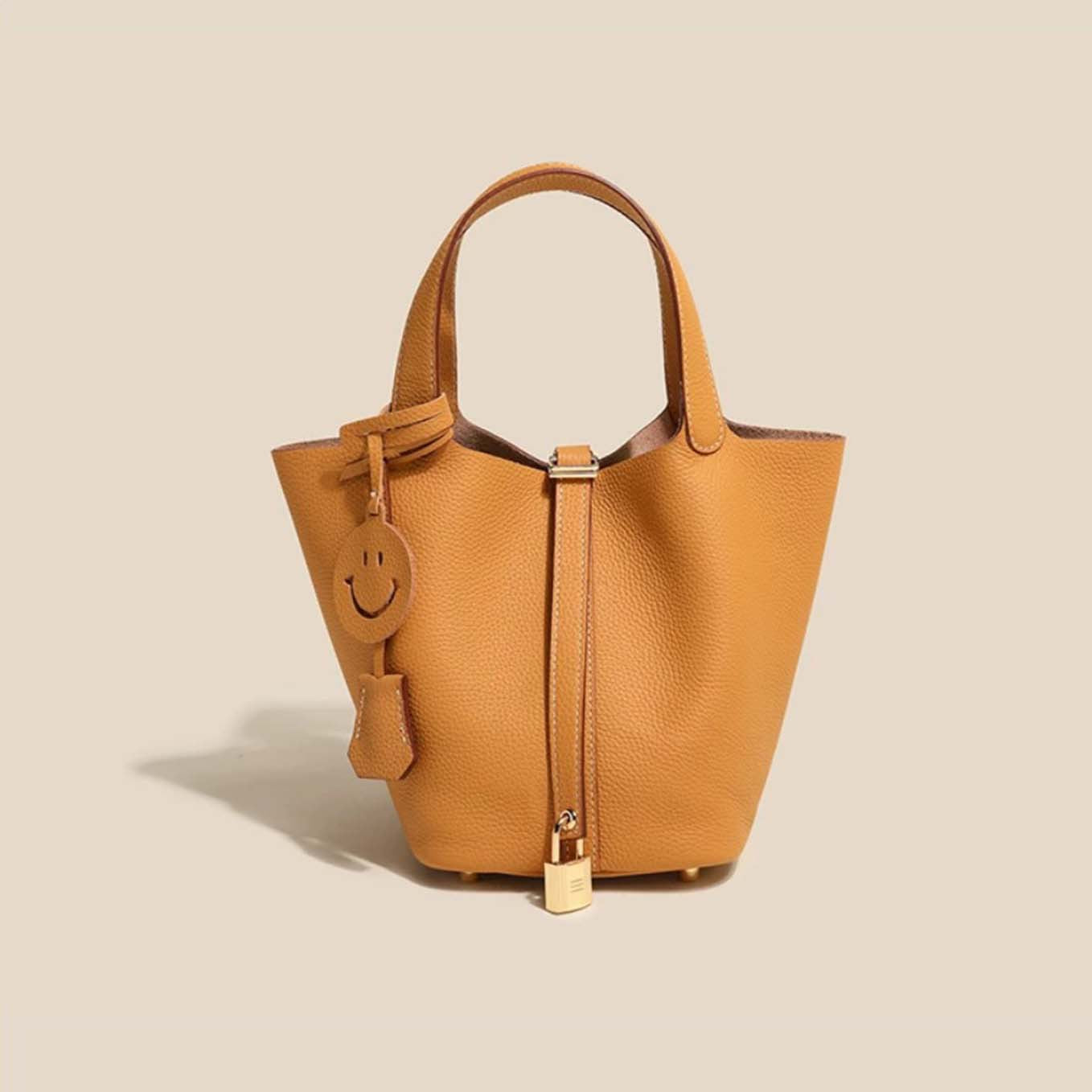 Camille Bucket – Bucket-Tasche aus vollnarbigem Rindsleder