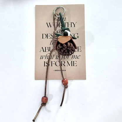 Pine Bloom – Eleganter handgefertigter Charm