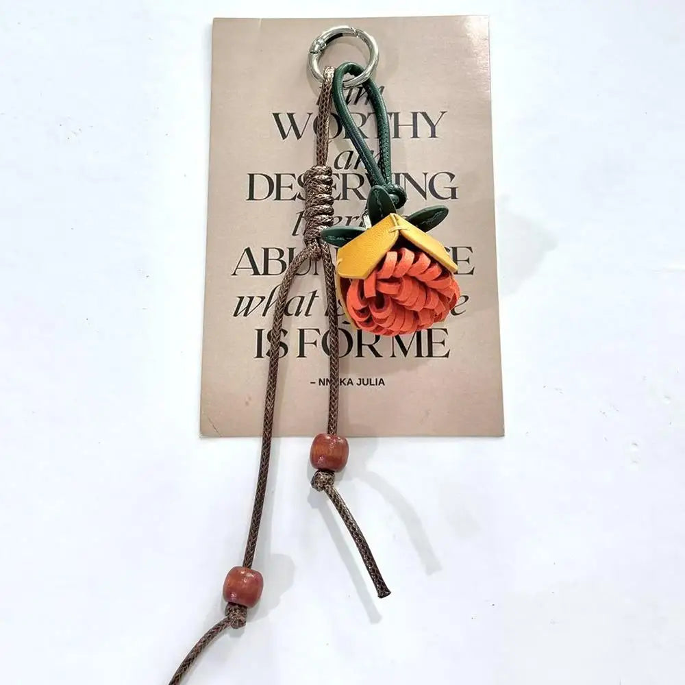 Pine Bloom – Eleganter handgefertigter Charm
