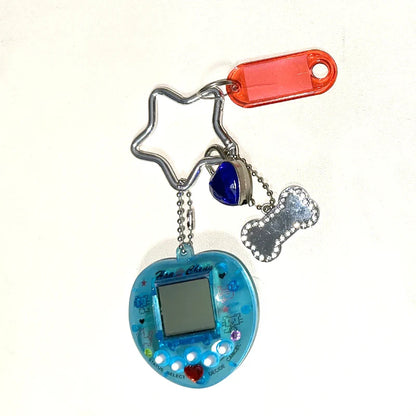 Pixel Charm – Interaktiver Retro Schlüsselanhänger