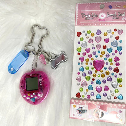 Pixel Charm – Interaktiver Retro Schlüsselanhänger