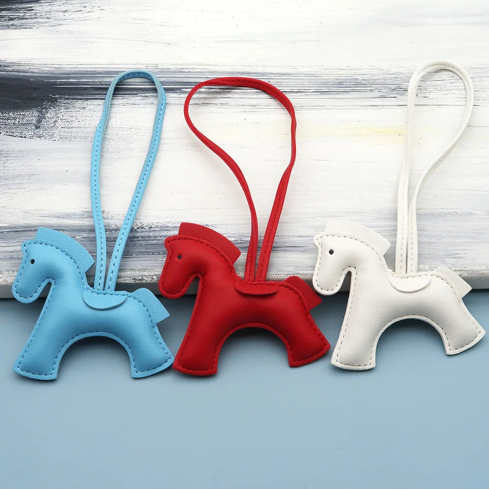 Pony Charm – Elegantes farbiges Icon